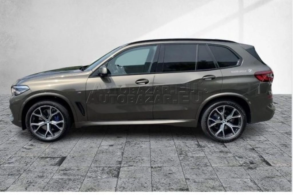 BMW X5 XDrive40i mHEV A/T