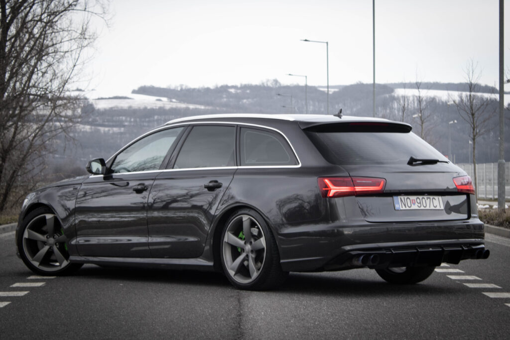 Audi A6 Avant