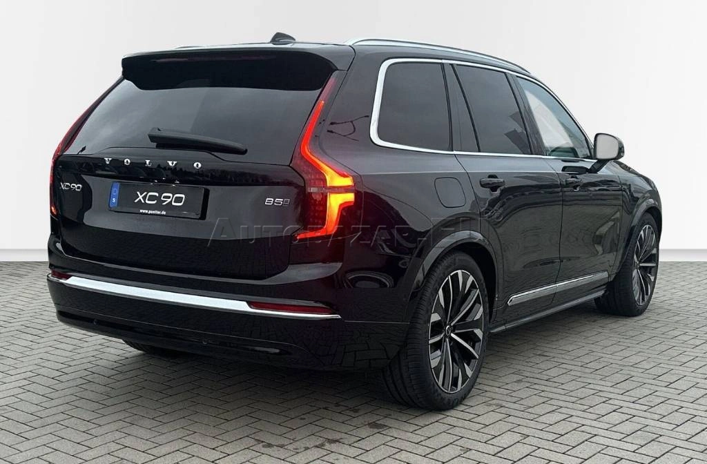 Volvo XC90 B5 Benzín AWD Ultra Bright Facelift