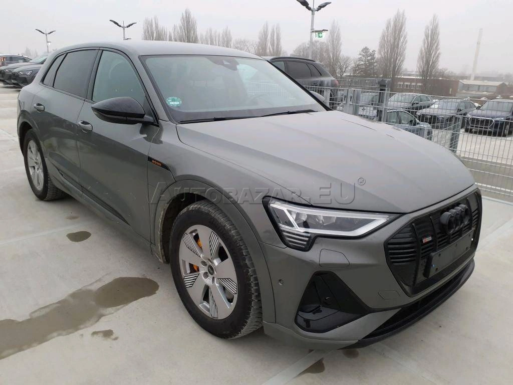 Audi E-tron 55 quattro S line
