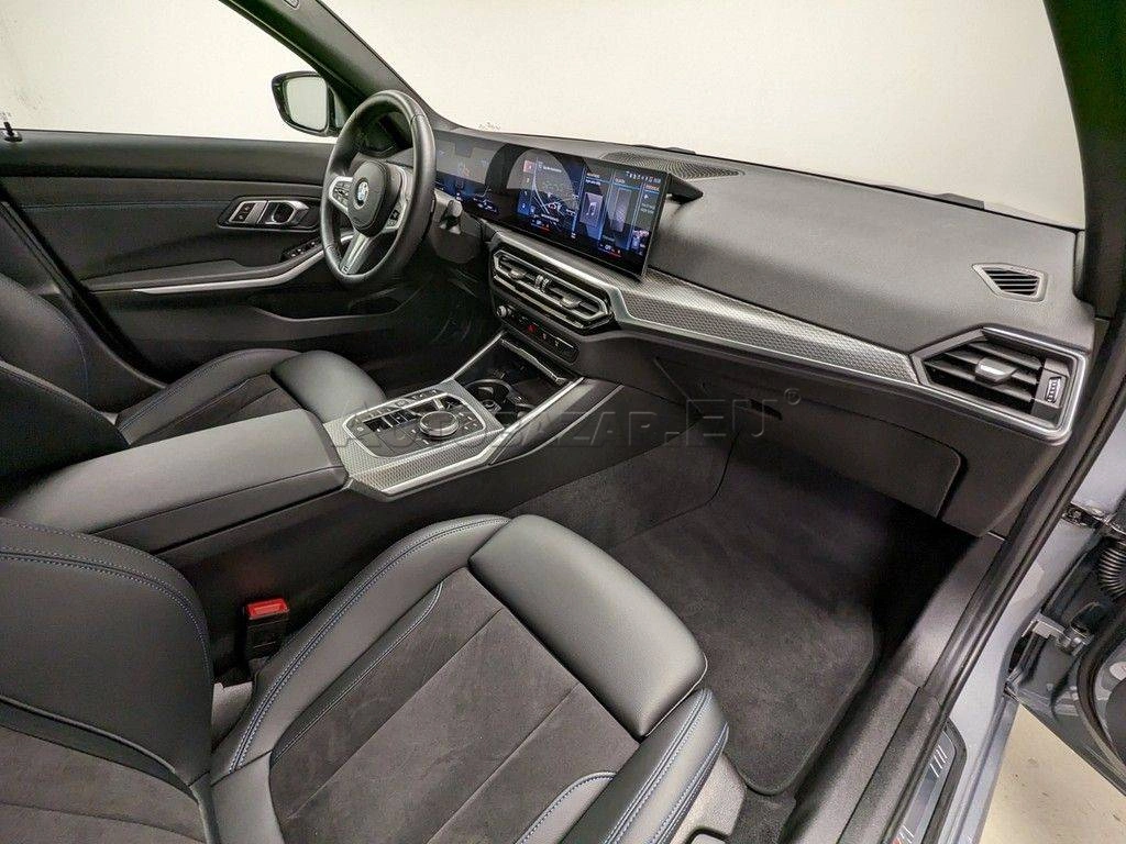 BMW Rad 3 330i A/T