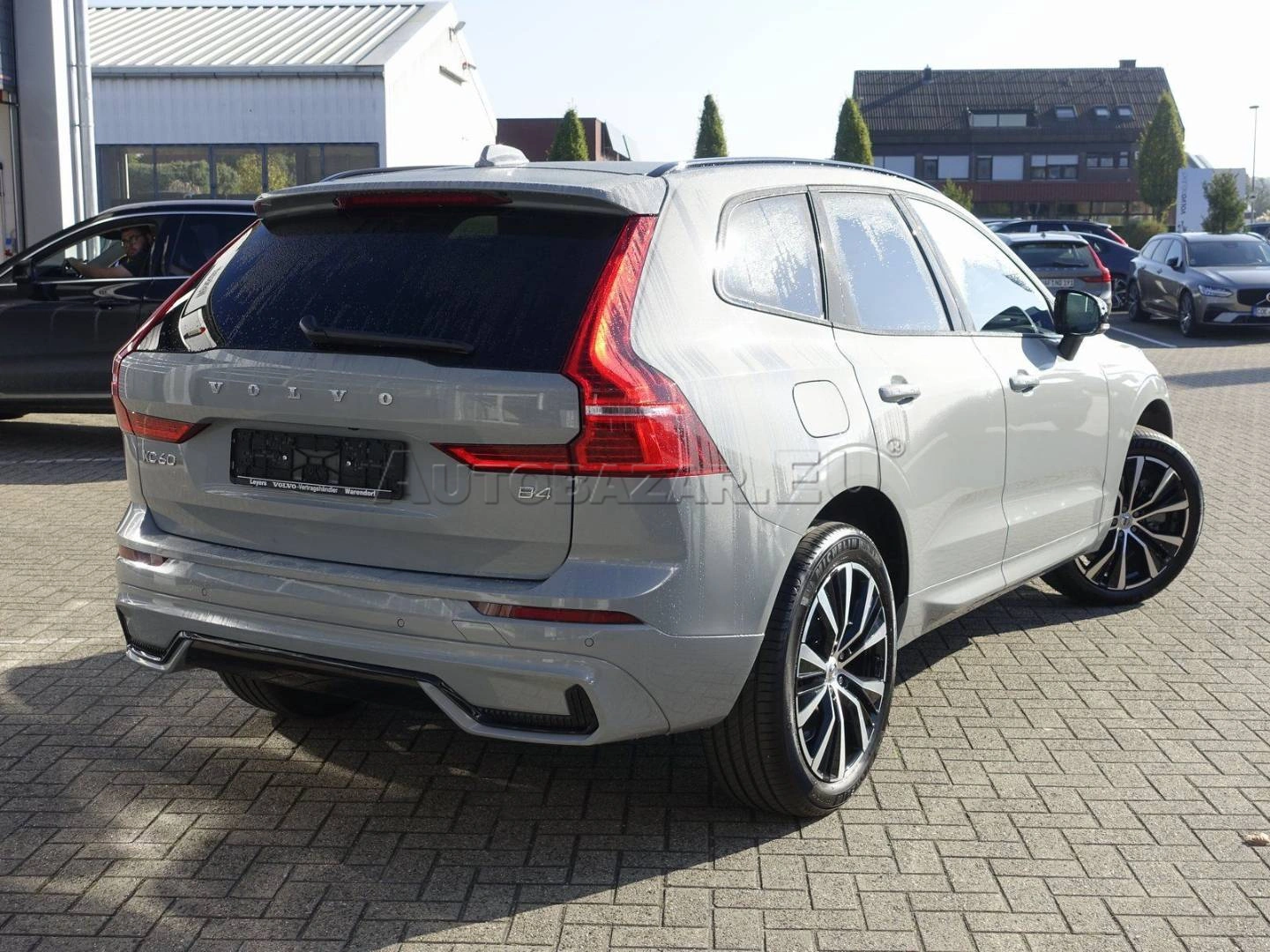 Volvo XC60 B4 Plus Dark A/T