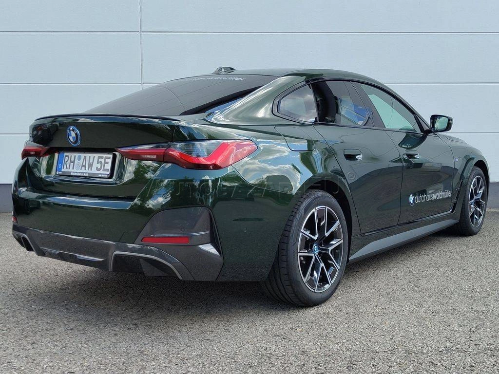 BMW i4 eDrive35