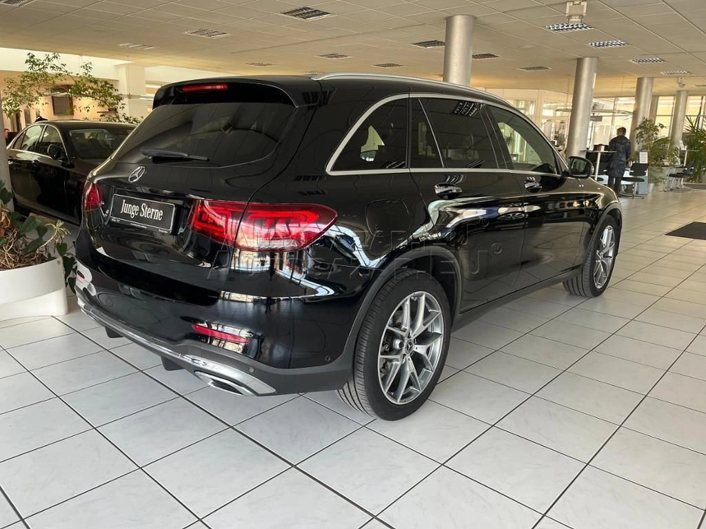 Mercedes GLC 300 4MATIC A/T