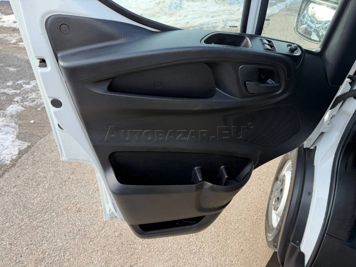 Iveco Daily 3,0 35-CNG 2022 na predaj – fotografia 22