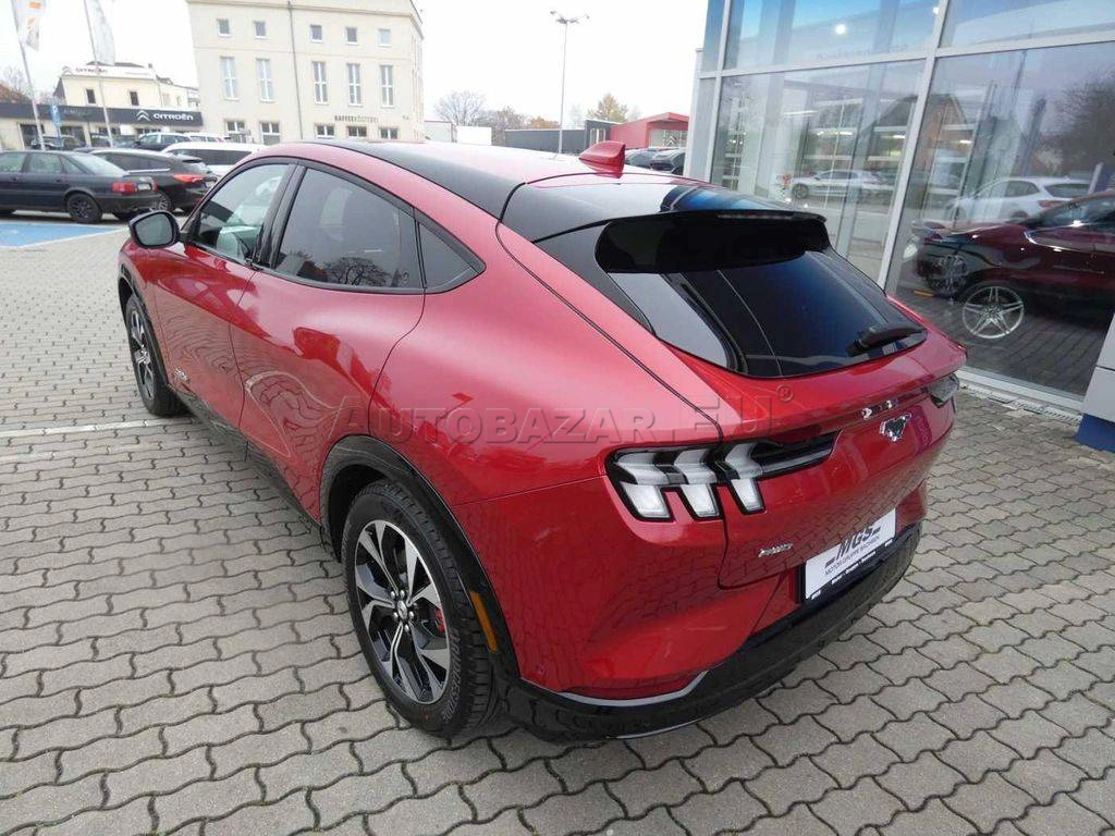 Ford Mustang Mach-E 98,7kWh Premium AWD MAX