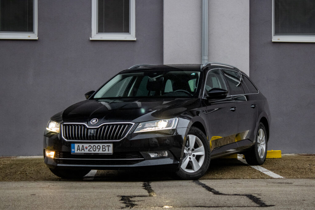 Škoda Superb Combi