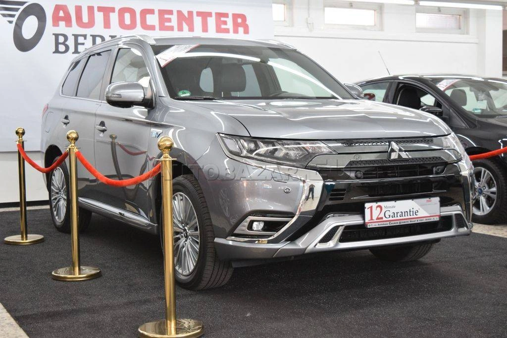 Mitsubishi Outlander PHEV Plus Spirit 4WD A/T