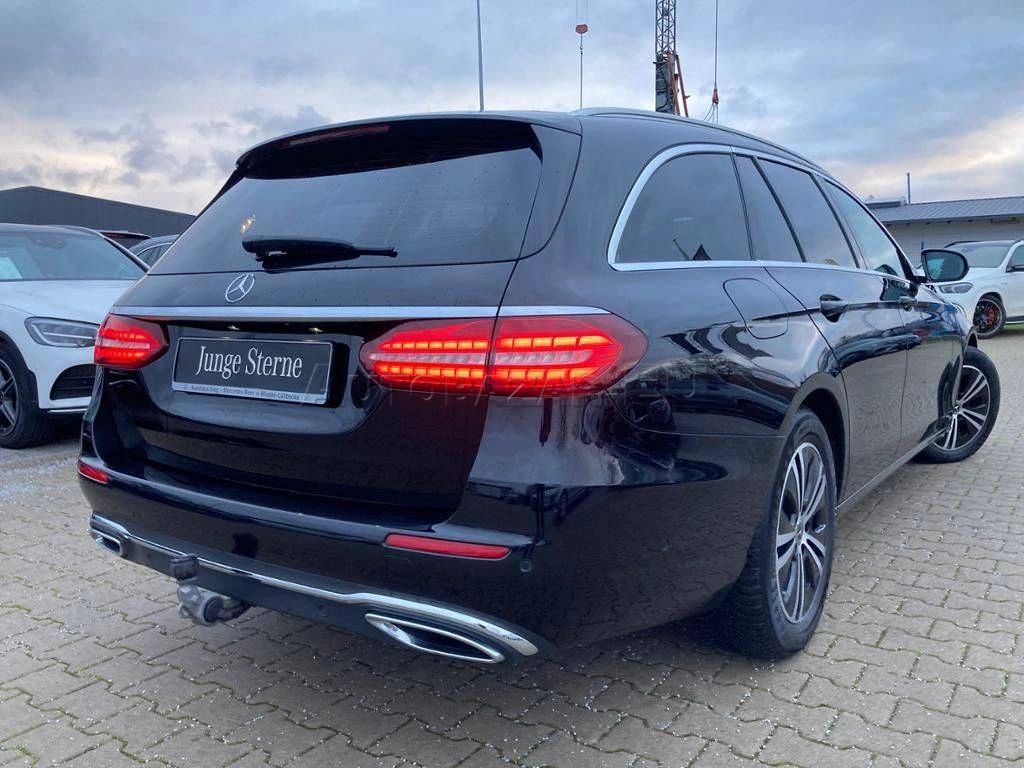 Mercedes-Benz E trieda Kombi 300 d mHEV 4MATIC A/T