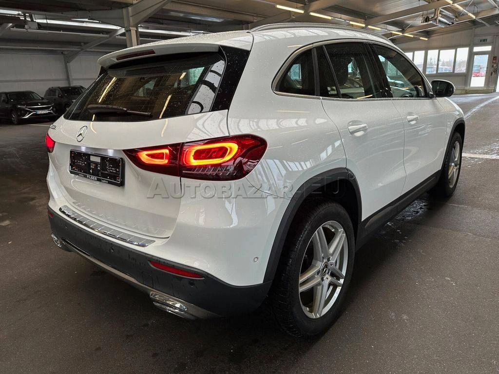 Mercedes-Benz GLA 200 d A/T
