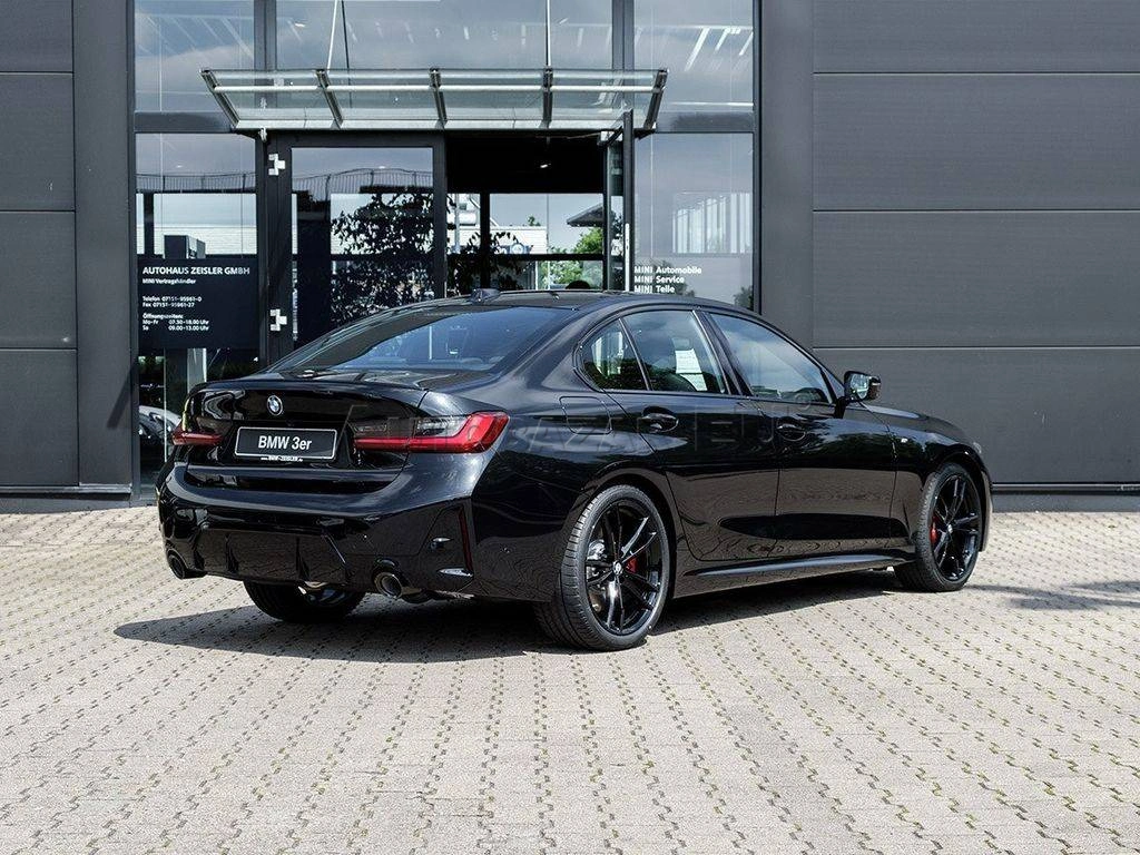 BMW Rad 3 330i A/T