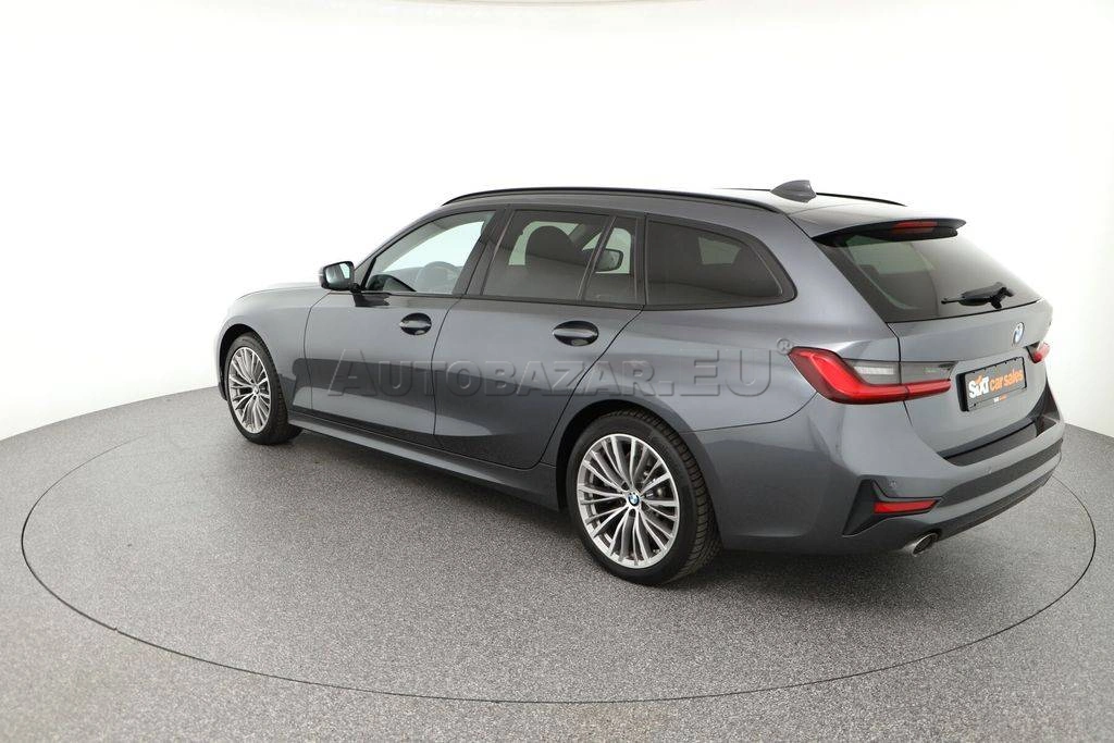 BMW Rad 3 Touring 330d  mHEV A/T