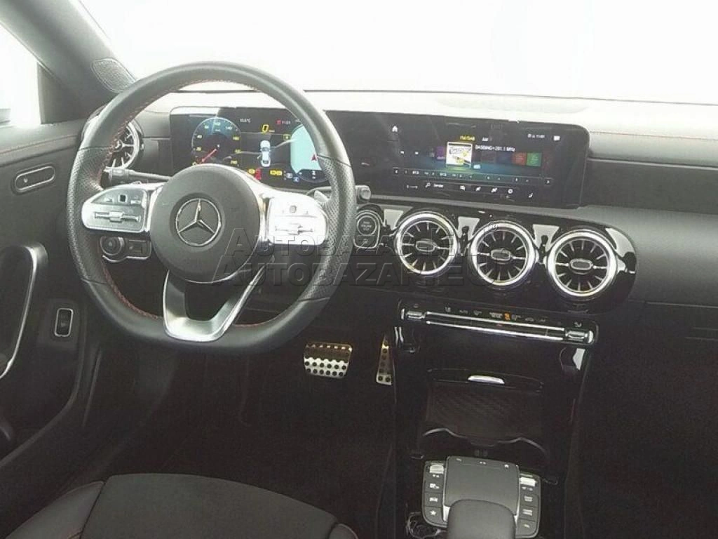 Mercedes CLA Kupé 200 A/T