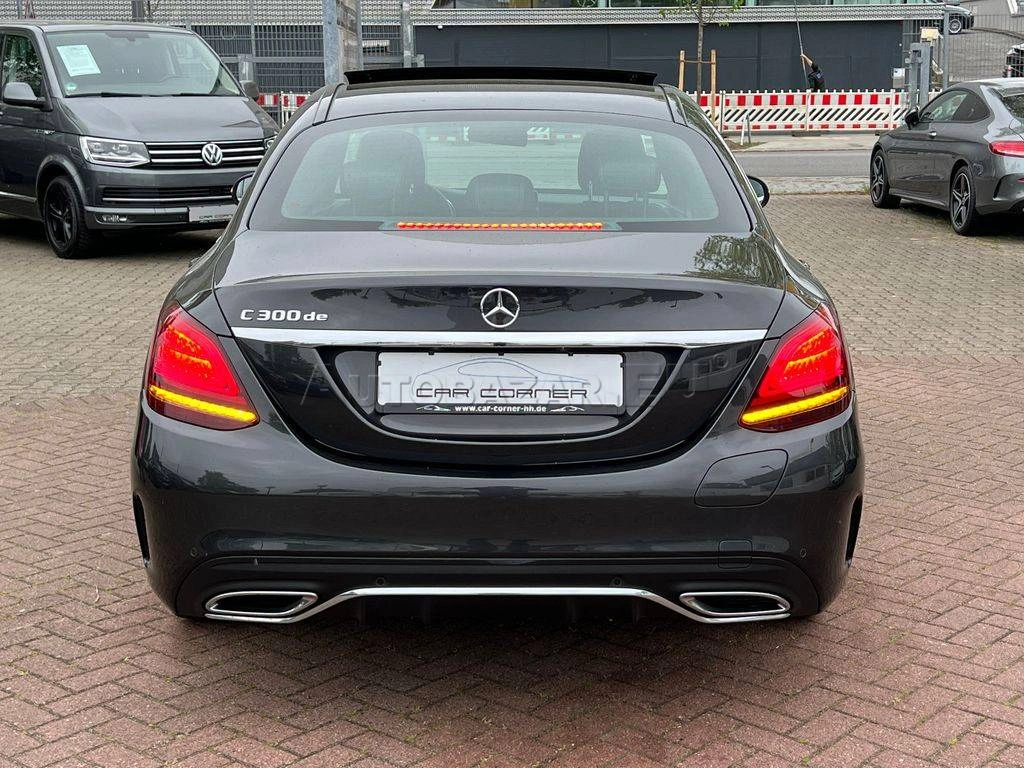Mercedes-Benz C trieda Sedan Mercedes Benz  300d HYBRID