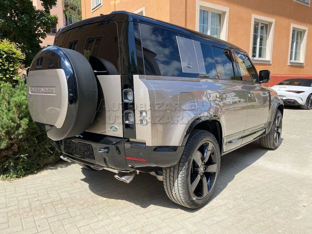 Land Rover Defender 110 5.0 V8 P525 A/T AWD