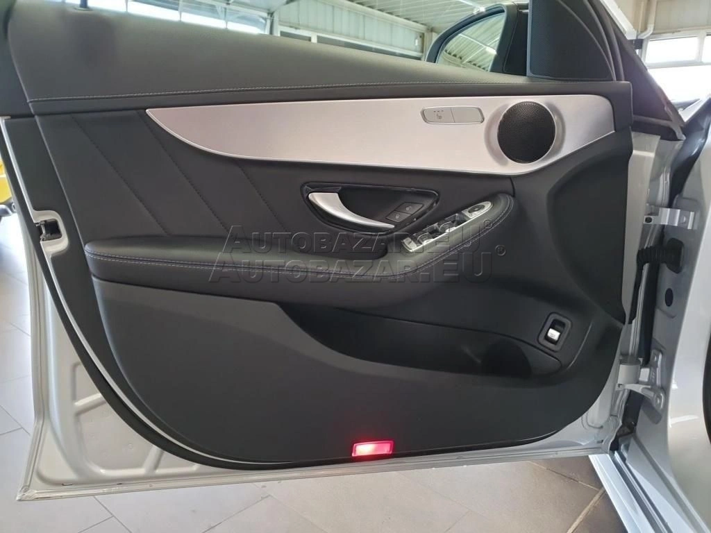 Mercedes C trieda T 300 A/T