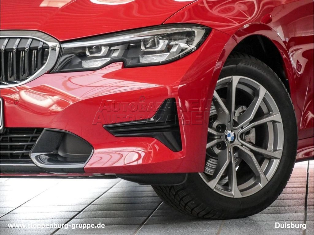 BMW rad 3 320i Sport Line A/T