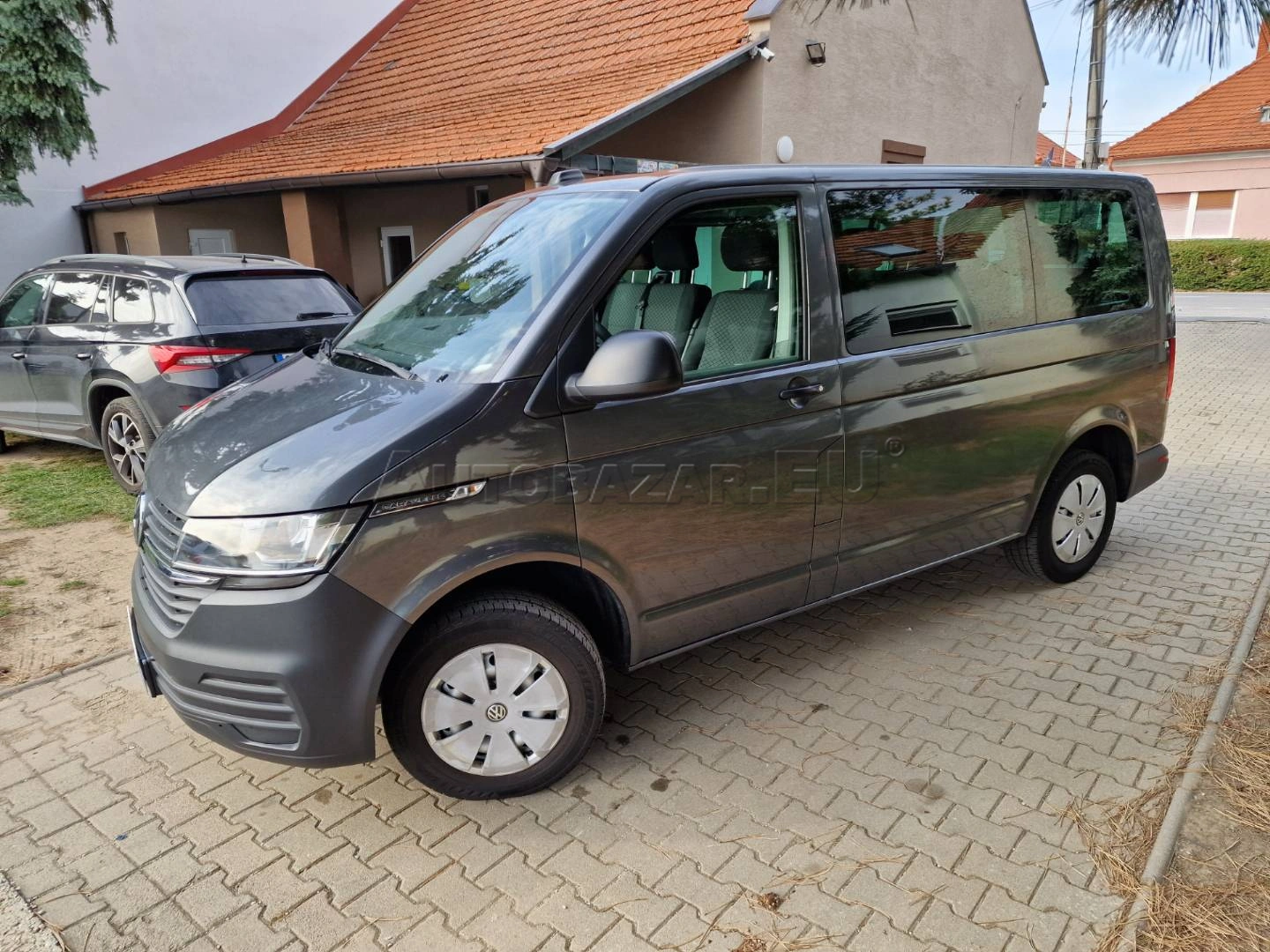 Volkswagen T6 Caravelle 2.0 TDI LR Comfortline