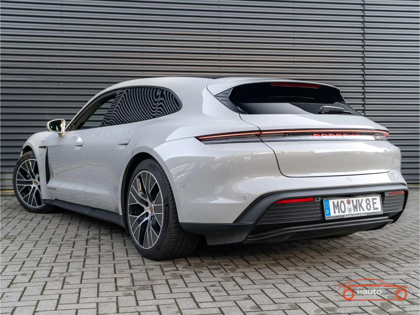 Porsche Taycan 2025 na predaj – fotografia 3