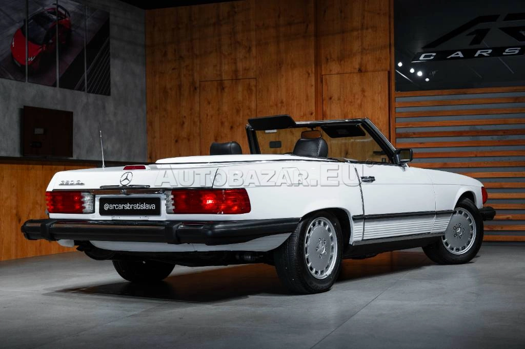 Mercedes-Benz SL 380