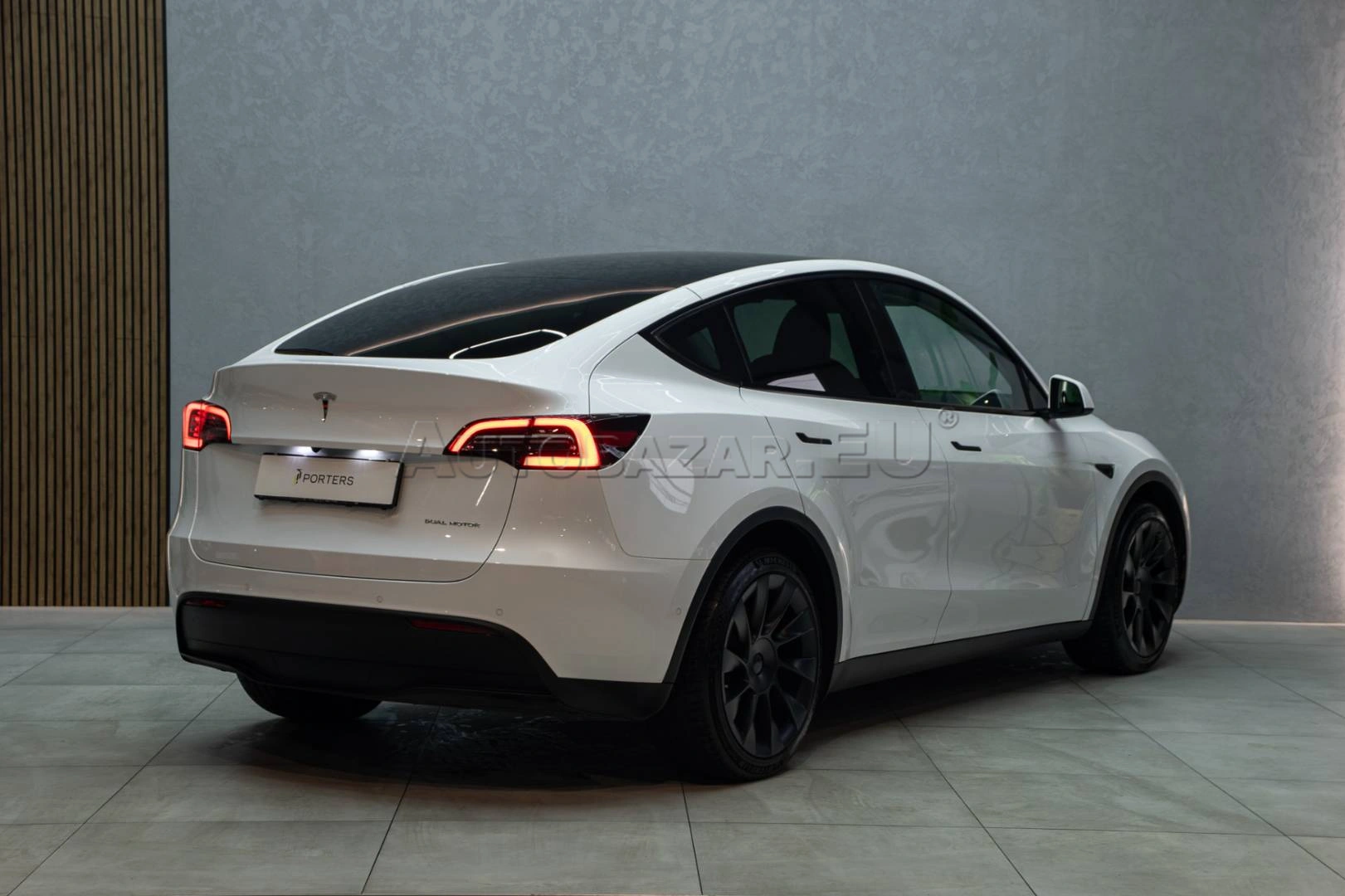 Tesla Model Y Long Range Dual Motor
