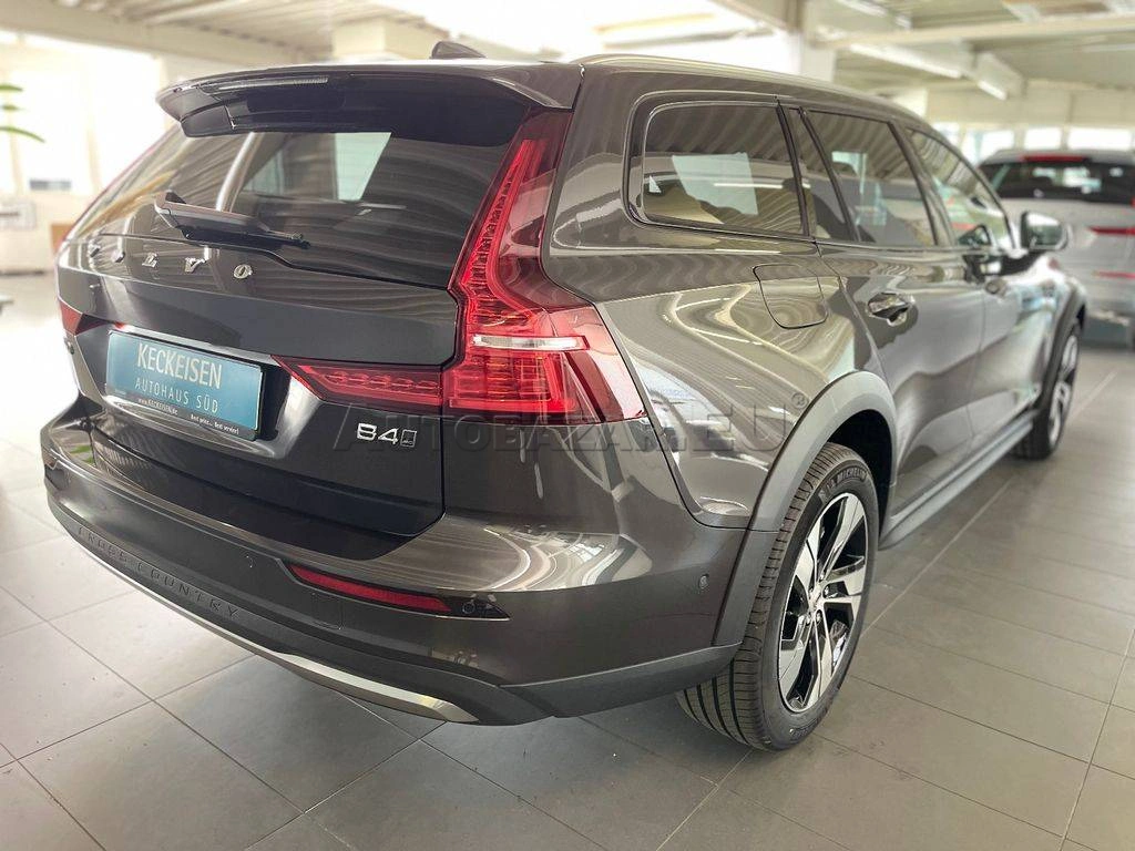 Volvo V60 Cross Country B4 D AWD Ultimate