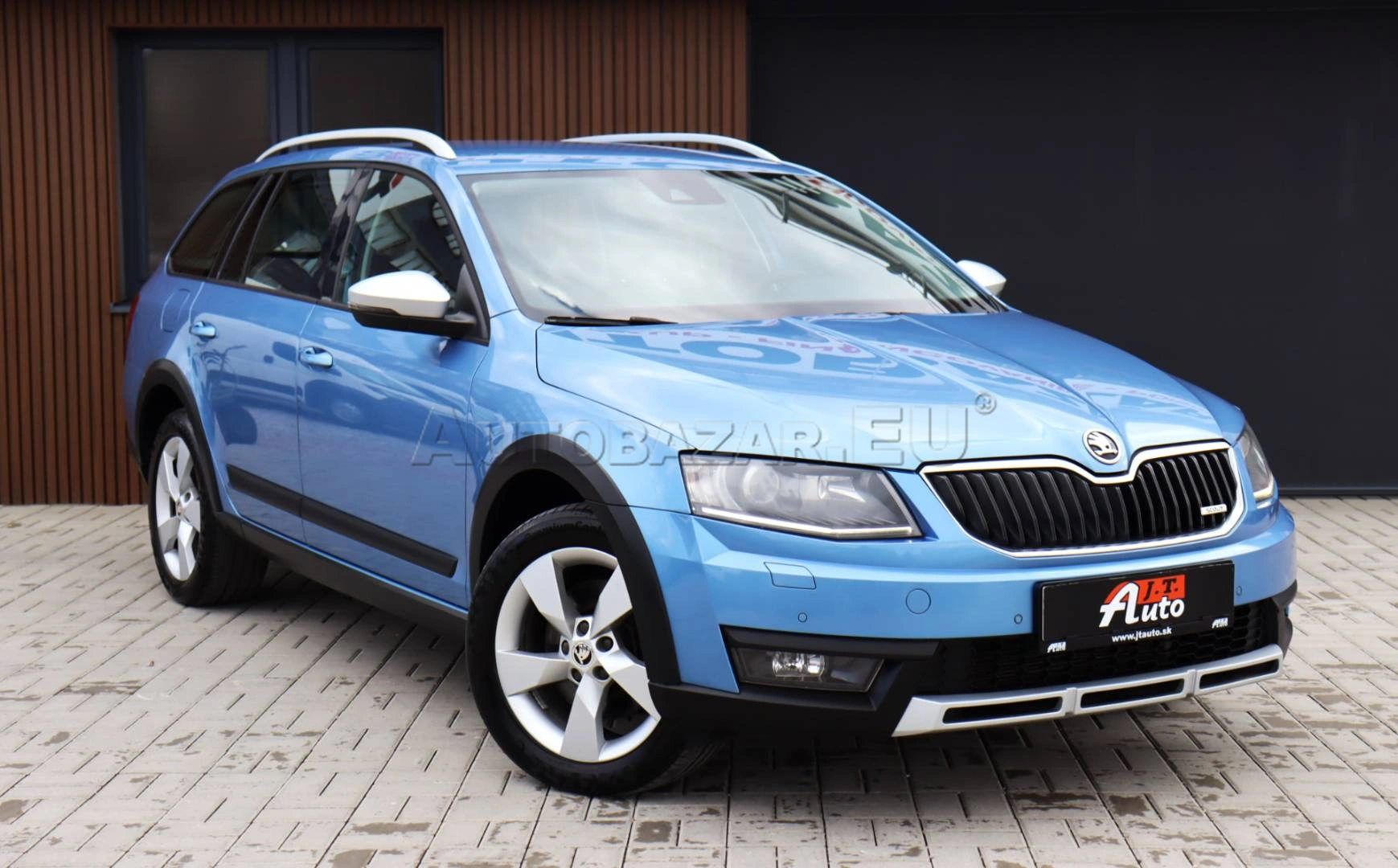 Škoda Octavia Combi SCOUT2.0 TDI DSG 4x4