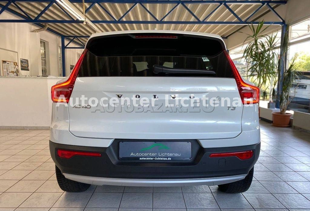 Volvo XC40 T3 163k Momentum Pro A/T
