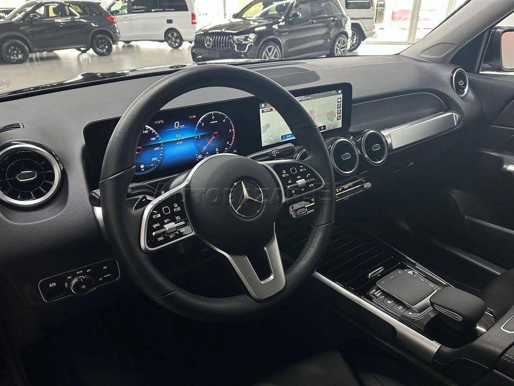 Mercedes-Benz GLB 200d A/T