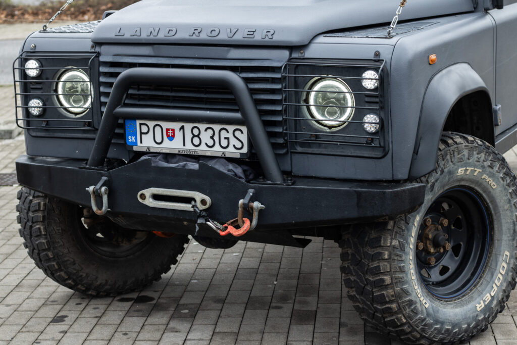Land Rover Defender