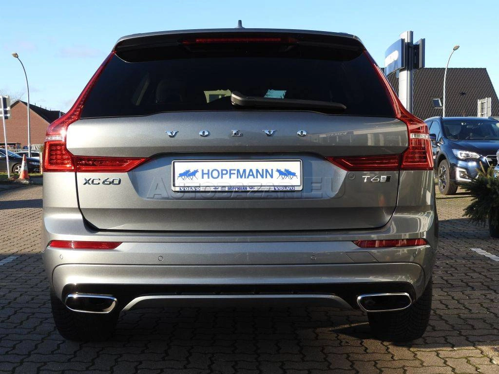 Volvo XC60 T6 R-Design AWD A/T