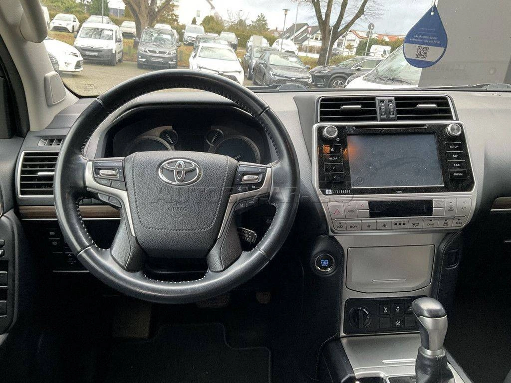 Toyota Land Cruiser 2.8 D-4D Executive A/T