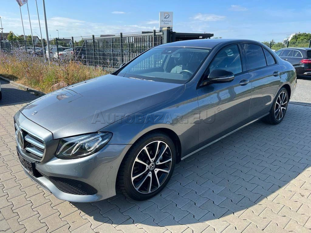 Mercedes-Benz E trieda Sedan 220 d A/T