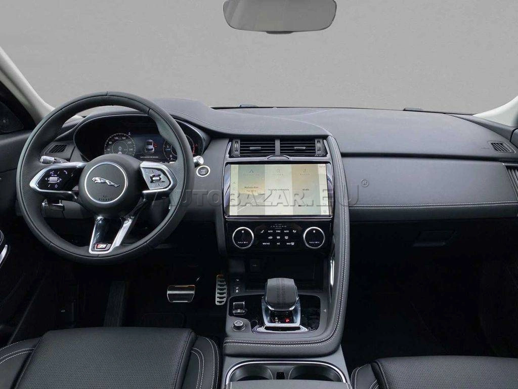 Land Rover Range Rover Evoque 2.0D I4 D200 MHEV R-Dynamic SE AWD A/T