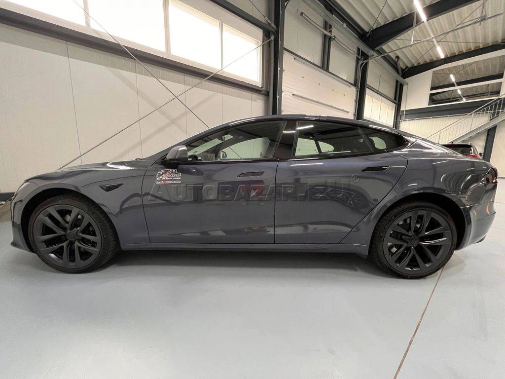 Tesla Model S Plaid
