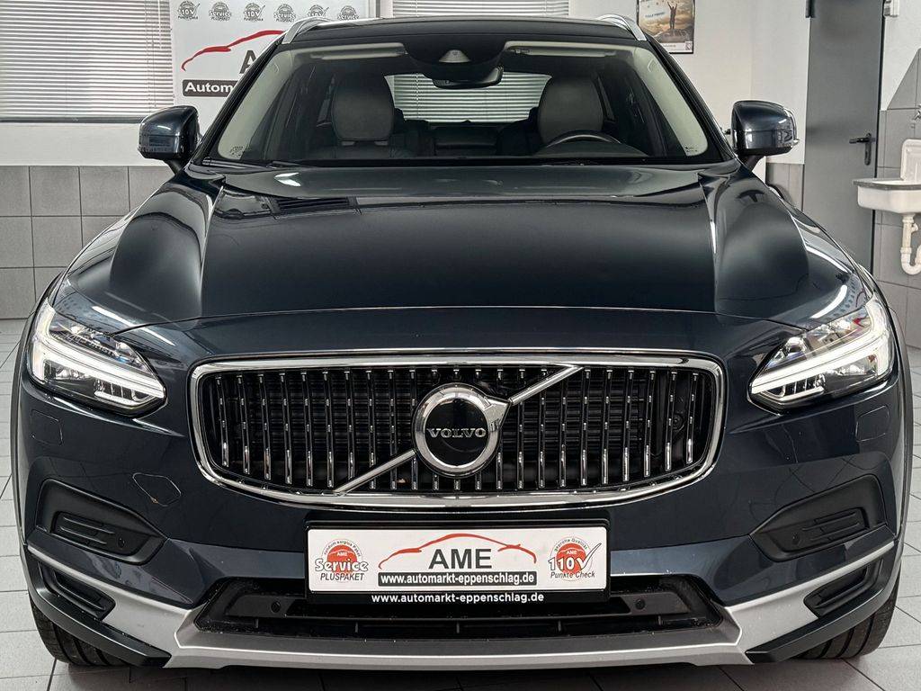 Volvo V90 CC D5 2.0L Cross Country Pro AWD A/T