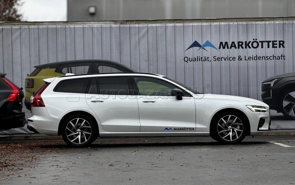 Volvo V60 B4 Plus Dark A/T