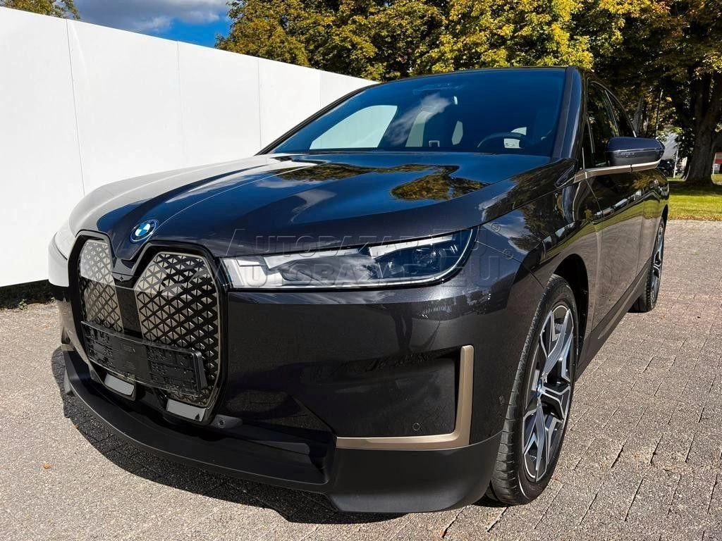 BMW iX XDrive40