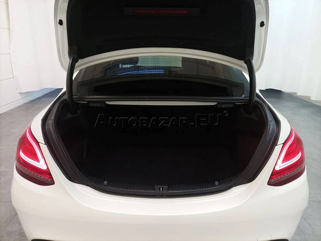 Mercedes-Benz C trieda Sedan 300 d 4MATIC A/T
