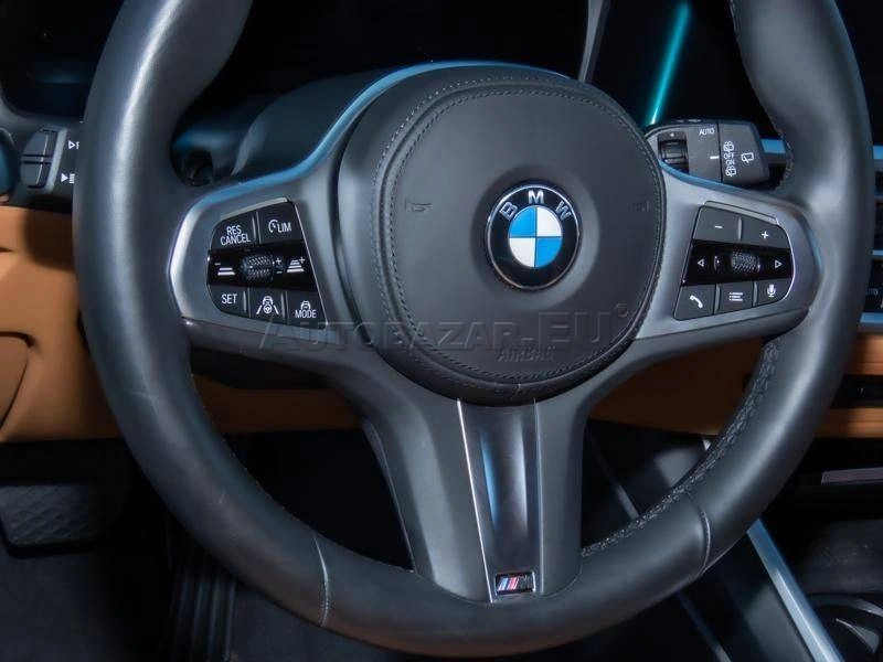 BMW Rad 3 Touring 330d  xDrive A/T