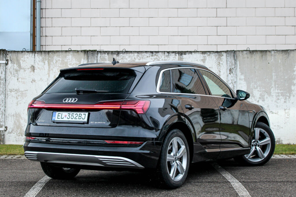 Audi e-tron