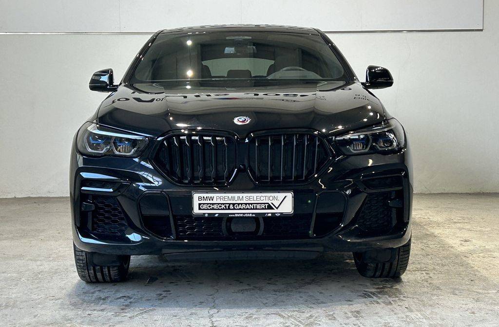 BMW X6 M50i A/T