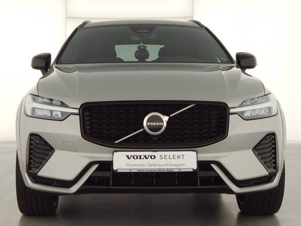 Volvo XC60 B5 AWD R-Design
