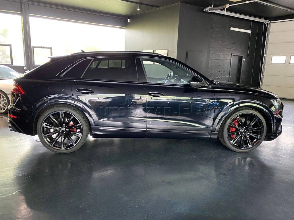 Audi Q8 SQ8 TFSI mHEV quattro tiptronic