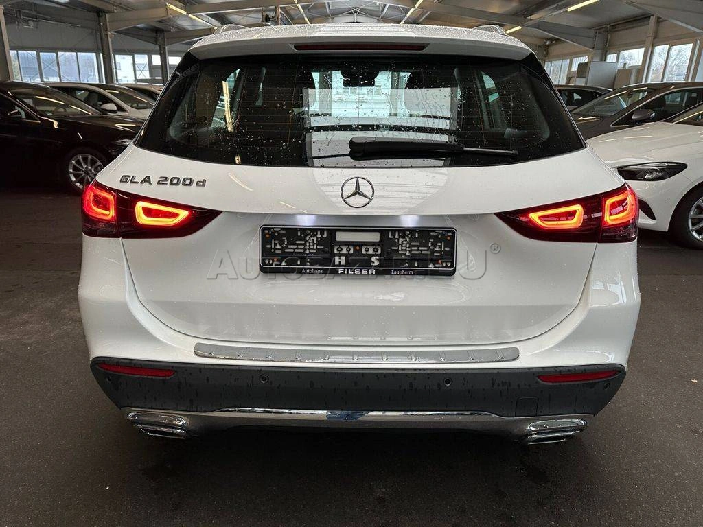 Mercedes-Benz GLA 200 d A/T