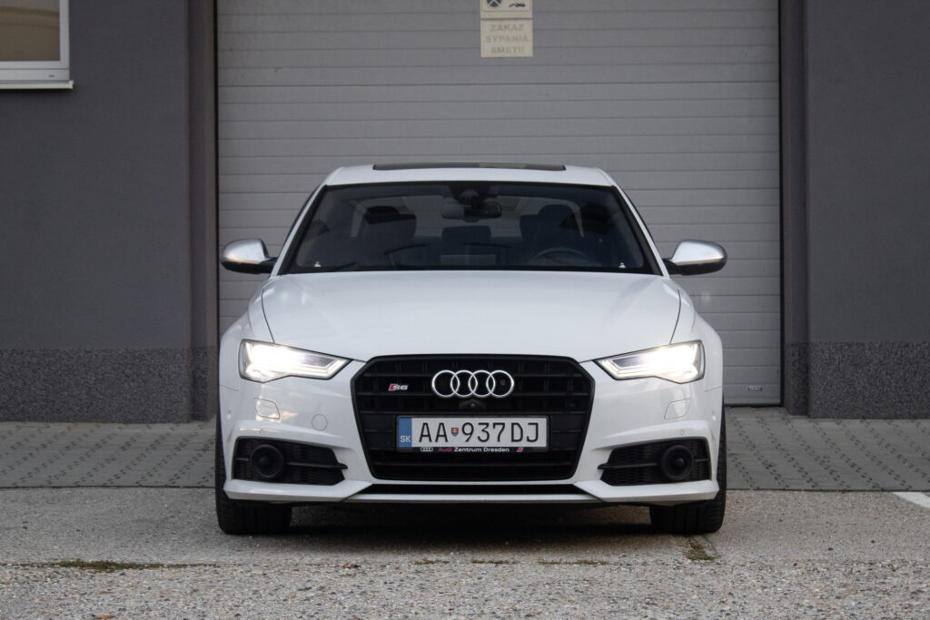 Audi S6
