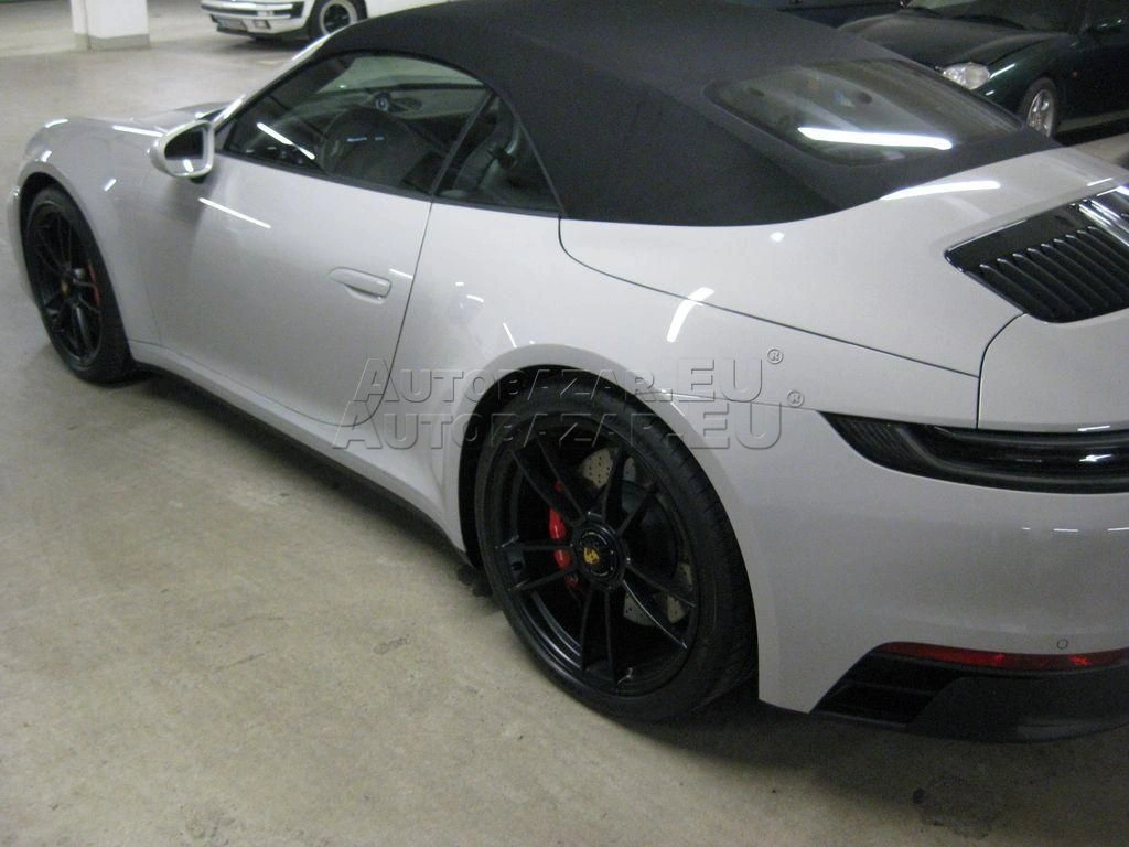 Porsche 911 Carrera Cabrio Carrera GTS Cabrio A/T