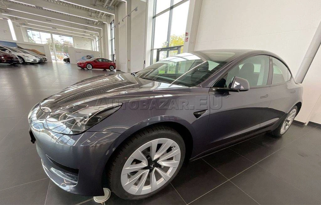 Tesla Model 3 Long Range 82kWh AWD