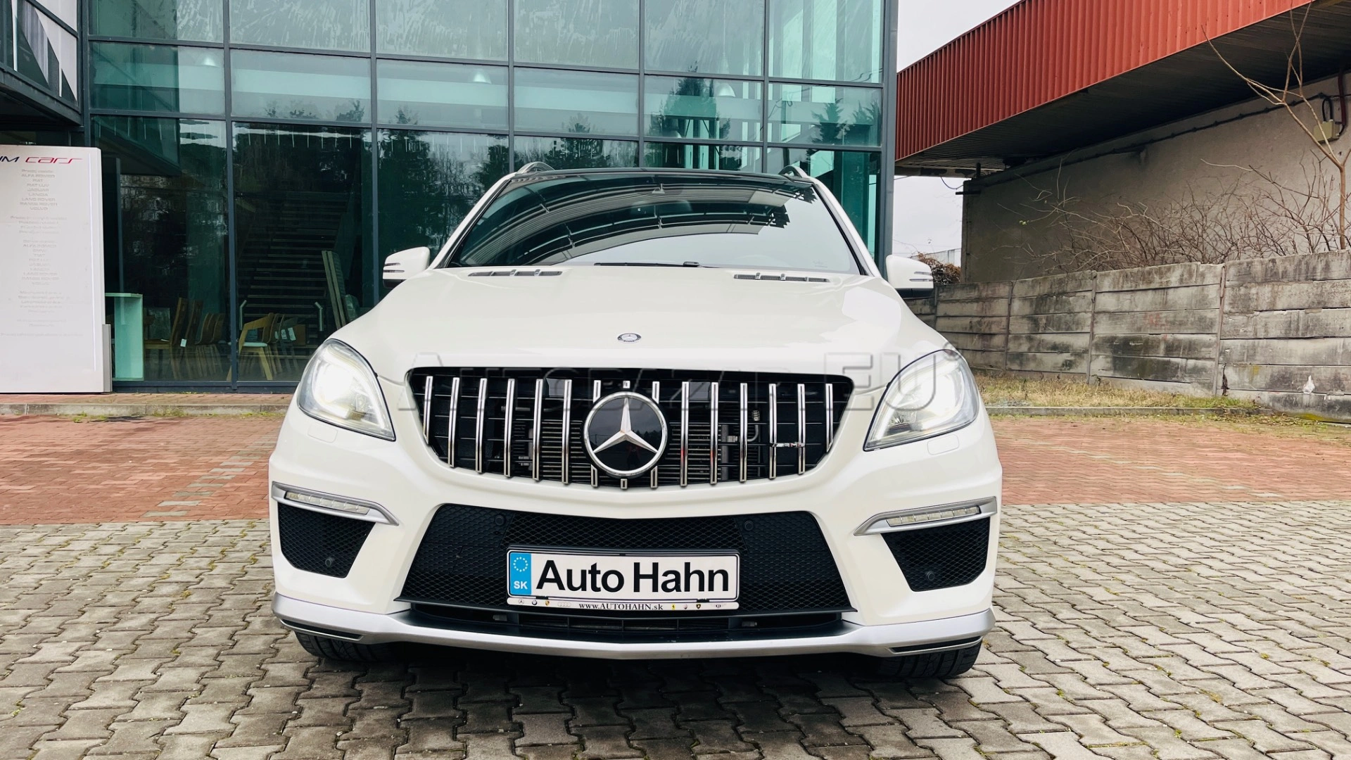 Mercedes-Benz M trieda Mercedes  63 AMG PERFORMANCE