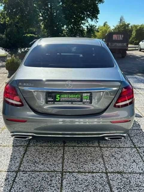 Mercedes-Benz E trieda Sedan 300 d A/T